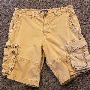 Men’s cargo shorts